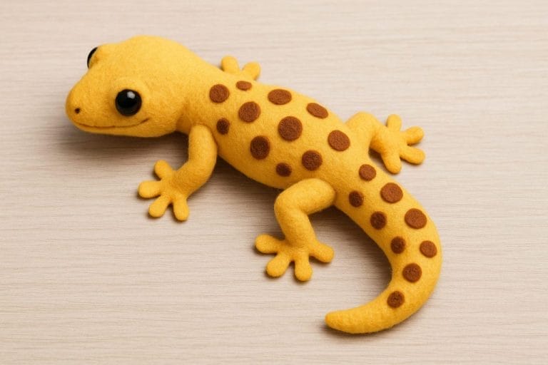 Make This Adorable Leopard Gecko Plush (Free Sewing Pattern Inside!)